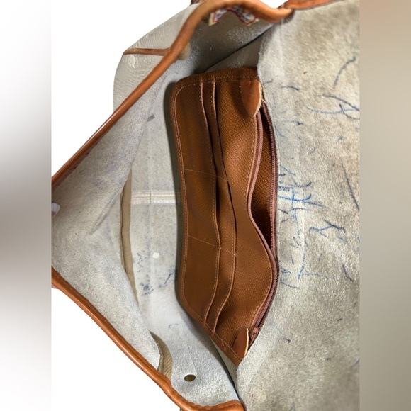 Dooney & Bourke Equestrian R56 Binocular Handbag Vintage Bone/Tan - Picture 12 of 16